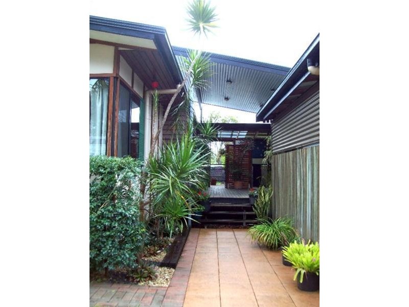 20 Kevin Street, Macleay Island QLD 4184