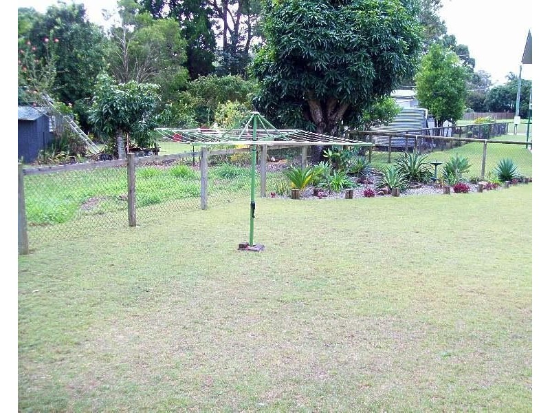 20 Kevin Street, Macleay Island QLD 4184