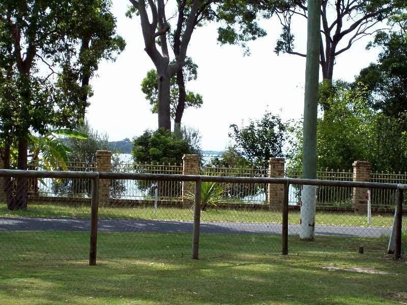 72 Coondooroopa Drive, Macleay Island QLD 4184