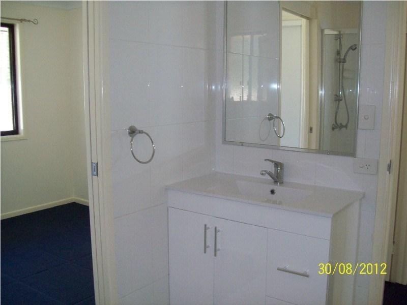 10 Pecan Street, Macleay Island QLD 4184