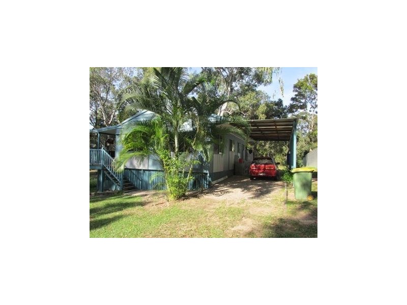 30 Scarborough Terrace, Macleay Island QLD 4184