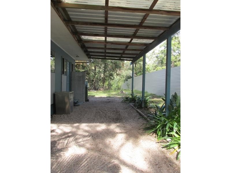 30 Scarborough Terrace, Macleay Island QLD 4184
