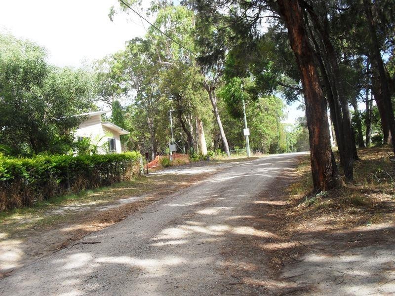 22 President Terrace, Macleay Island QLD 4184