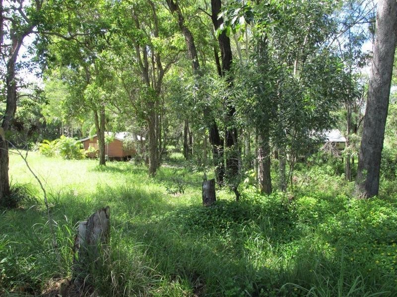 11 Nectar Street, Lamb Island QLD 4184