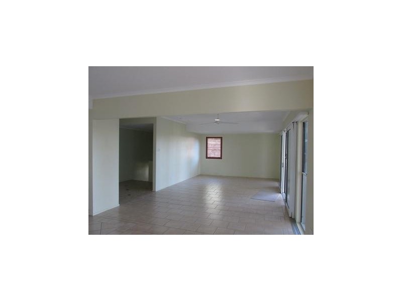 3 Attunga Street, Macleay Island QLD 4184