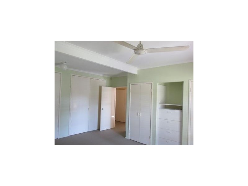 3 Attunga Street, Macleay Island QLD 4184