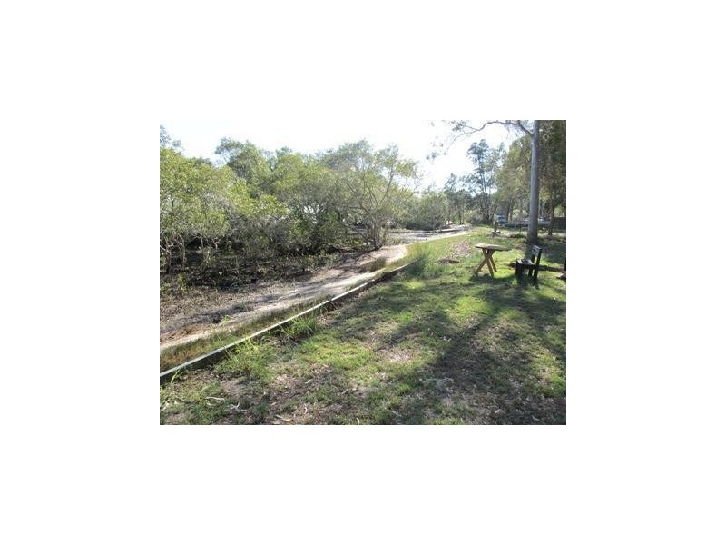 3 Attunga Street, Macleay Island QLD 4184