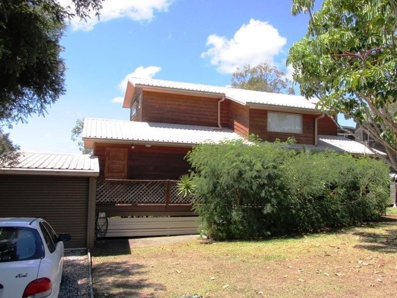 10 Koonwarra Parade, Macleay Island QLD 4184