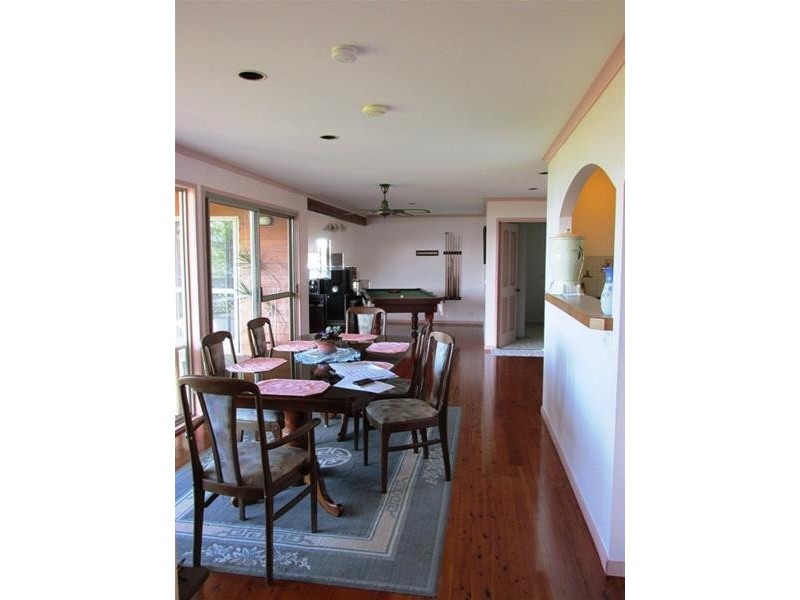 10 Koonwarra Parade, Macleay Island QLD 4184