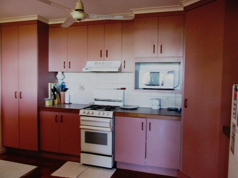 10 Koonwarra Parade, Macleay Island QLD 4184