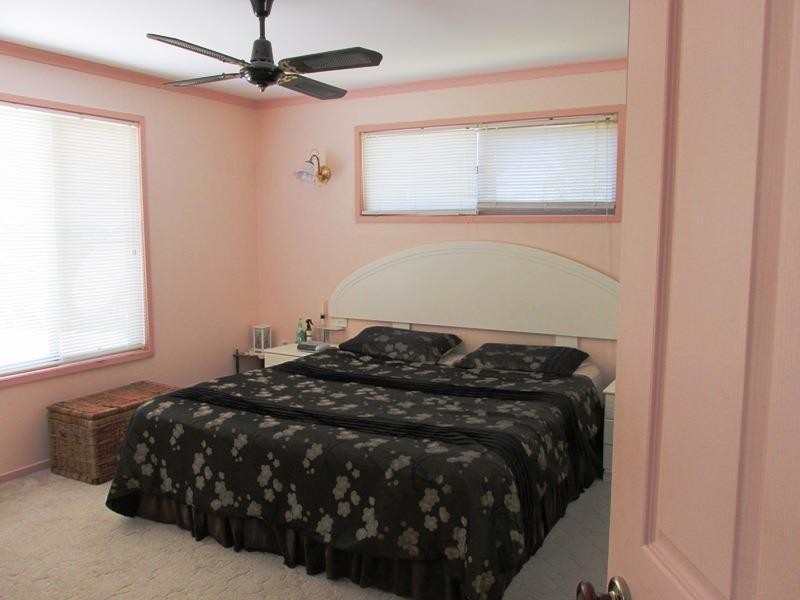 10 Koonwarra Parade, Macleay Island QLD 4184