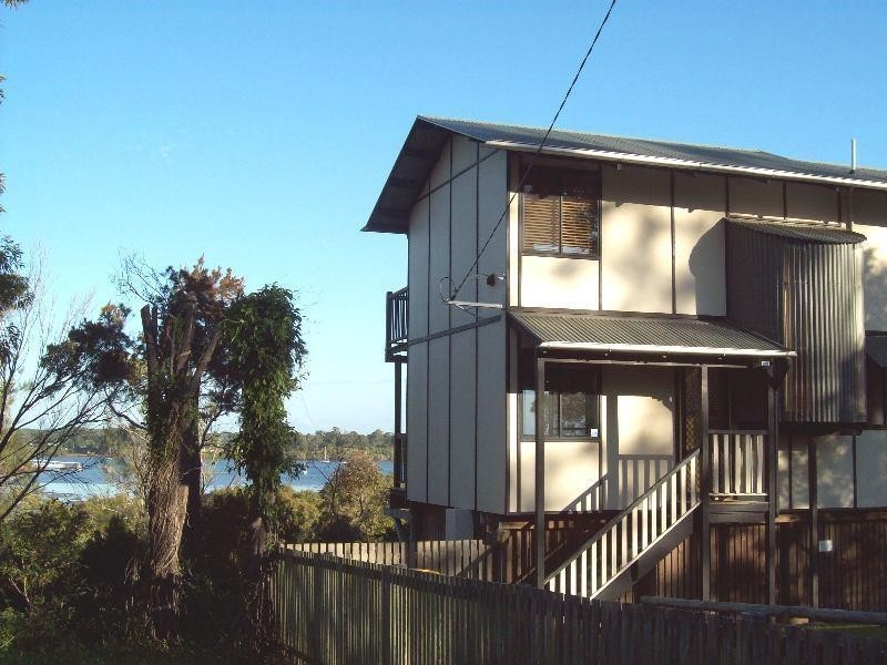22 Deviot Street, Macleay Island QLD 4184