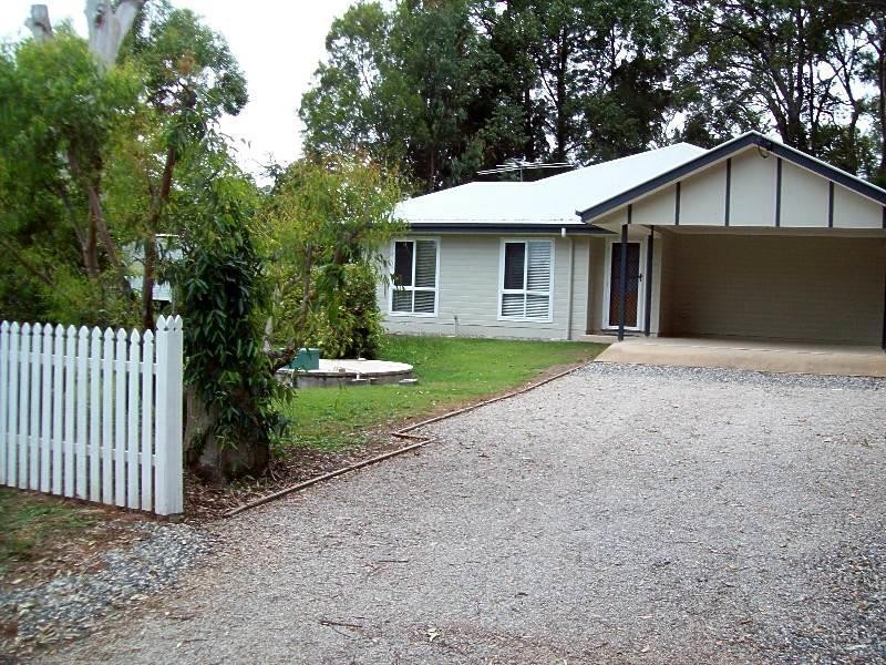 14 Mel Street, Macleay Island QLD 4184