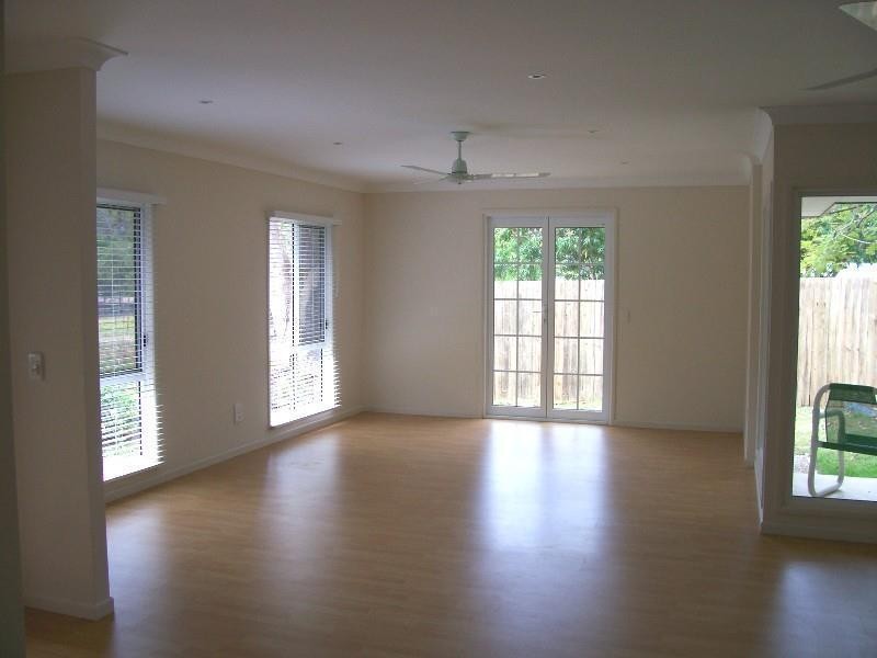 14 Mel Street, Macleay Island QLD 4184