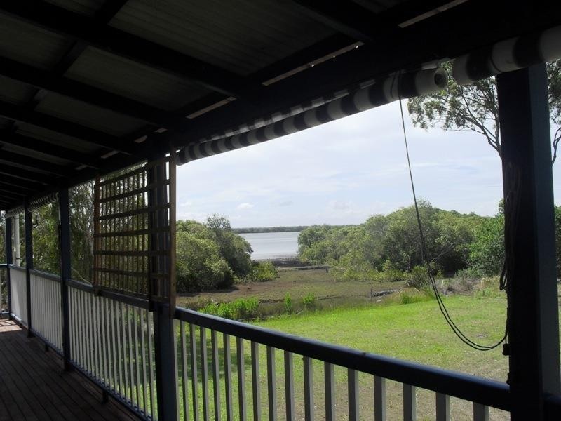 48 CHARLES Terrace, Macleay Island QLD 4184