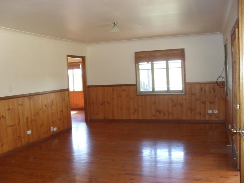 48 CHARLES Terrace, Macleay Island QLD 4184