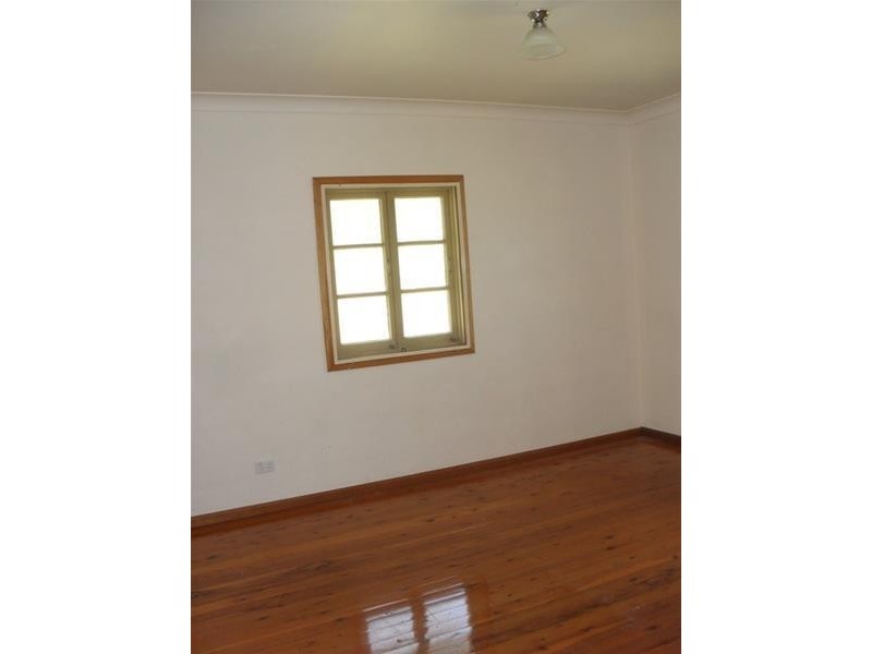 48 CHARLES Terrace, Macleay Island QLD 4184