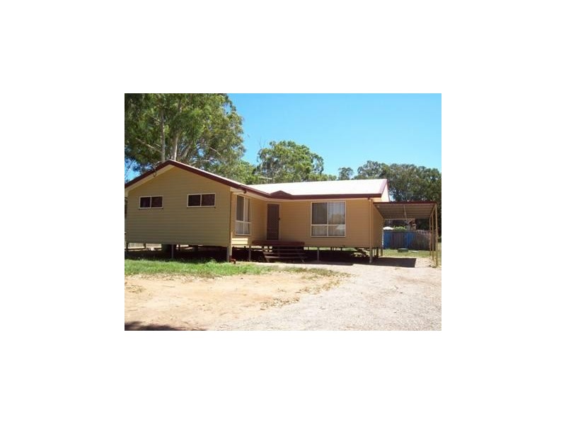 187 High Central Road, Macleay Island QLD 4184
