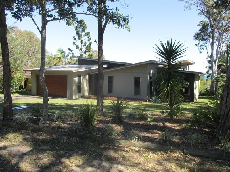 85 Coondooroopa Drive, Macleay Island QLD 4184