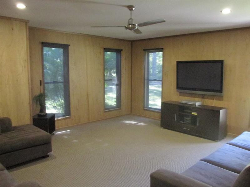 85 Coondooroopa Drive, Macleay Island QLD 4184