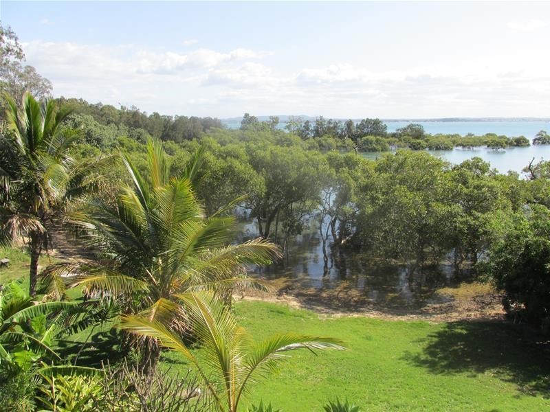 85 Coondooroopa Drive, Macleay Island QLD 4184