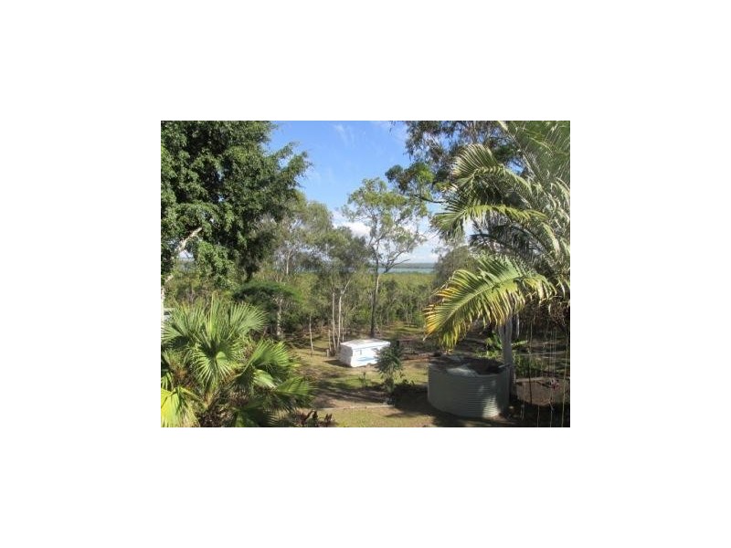 11 Piccaninny Street, Macleay Island QLD 4184