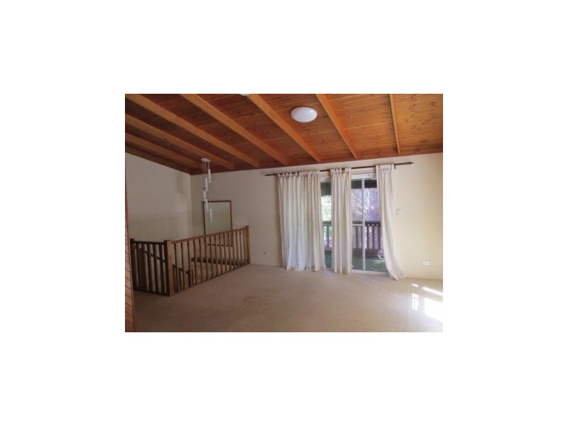 11 Piccaninny Street, Macleay Island QLD 4184