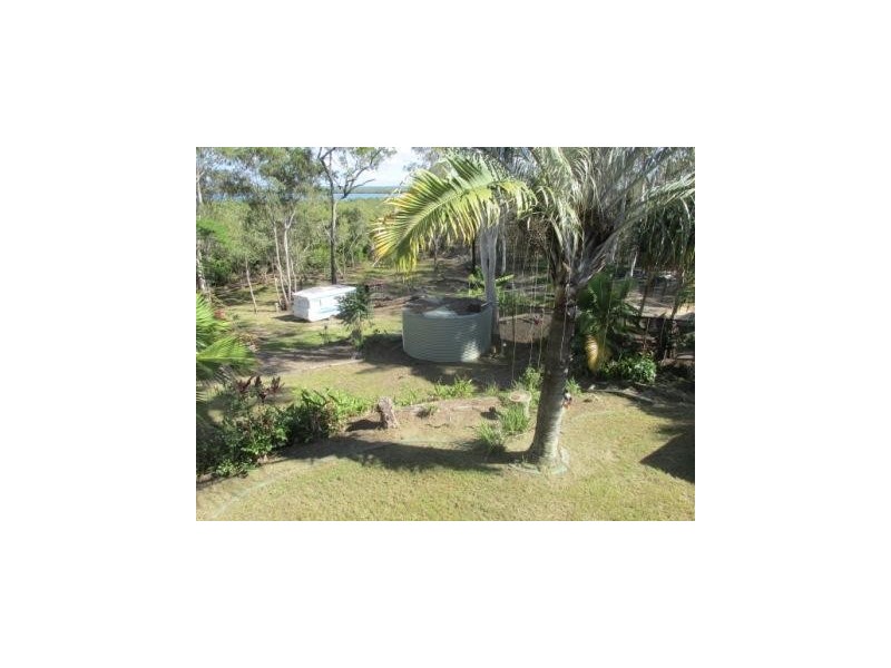 11 Piccaninny Street, Macleay Island QLD 4184