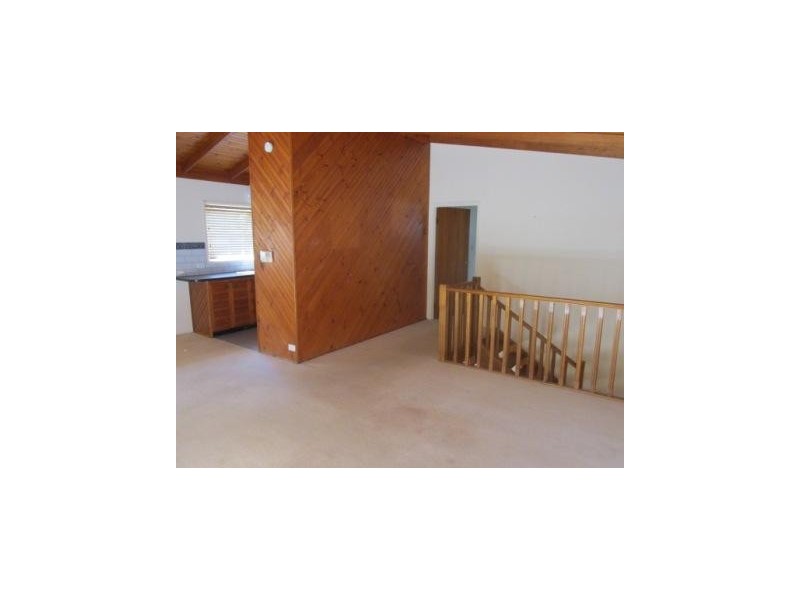 11 Piccaninny Street, Macleay Island QLD 4184