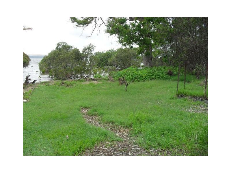 36 Koonwarra Parade, Macleay Island QLD 4184