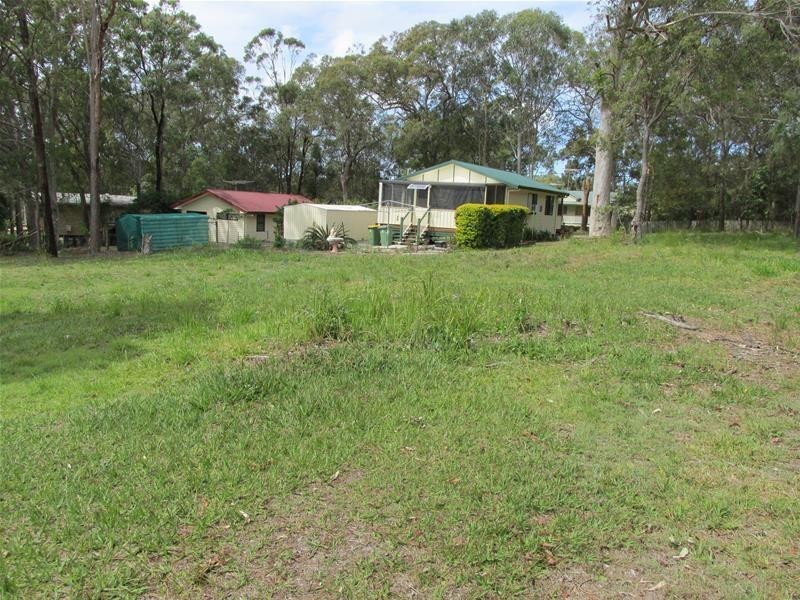 9 Allambie Street, Macleay Island QLD 4184