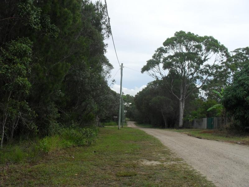 14 Matthew Street, Macleay Island QLD 4184