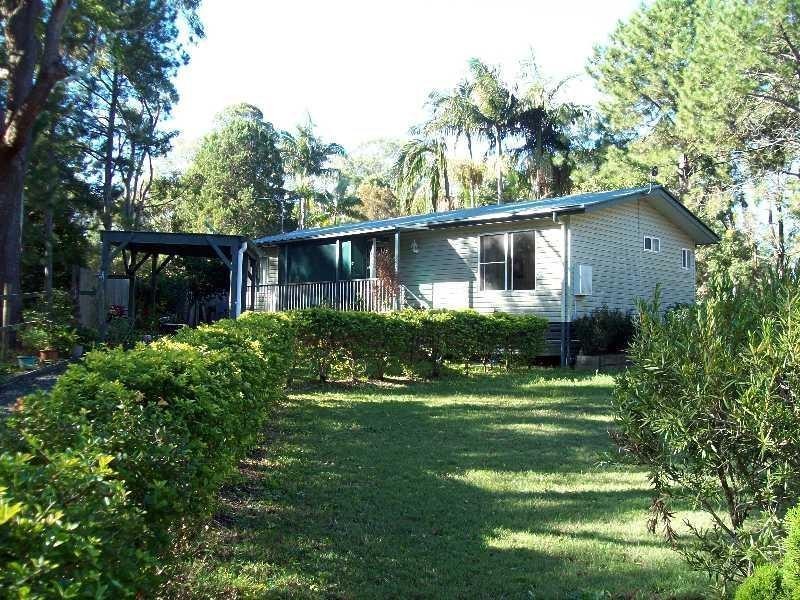 26 Alexander Street, Macleay Island QLD 4184