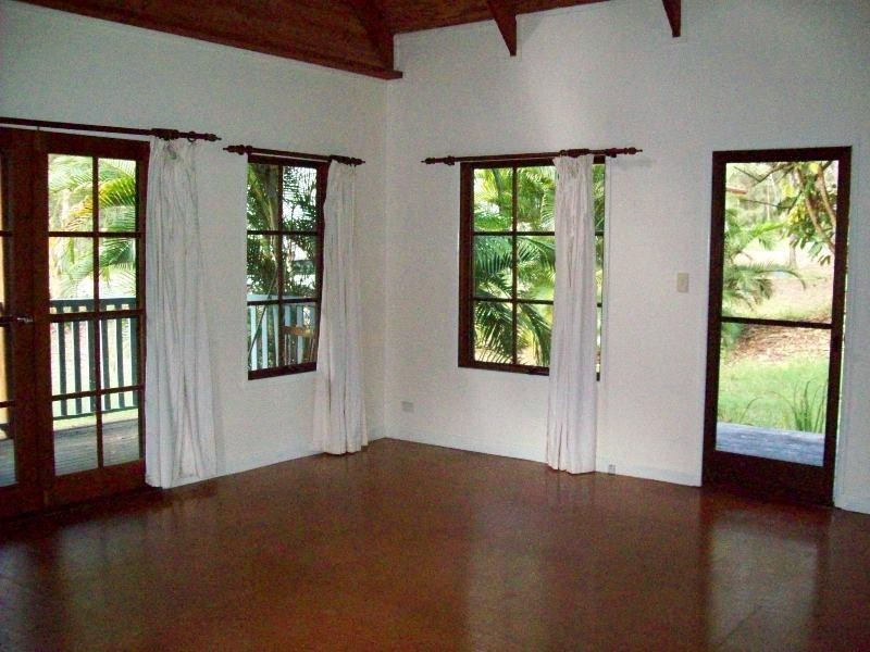 17 Derwent Street, Macleay Island QLD 4184