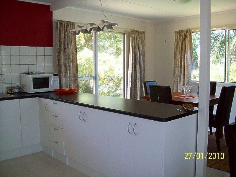 30 Curlew Street, Macleay Island QLD 4184