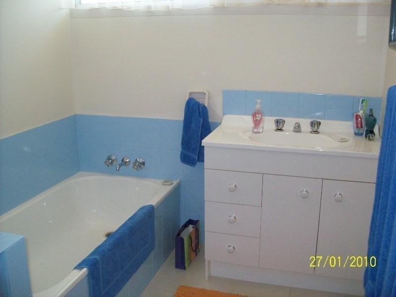 30 Curlew Street, Macleay Island QLD 4184