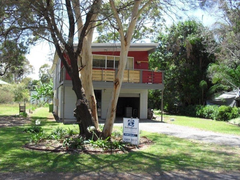2 Citron Street, Macleay Island QLD 4184