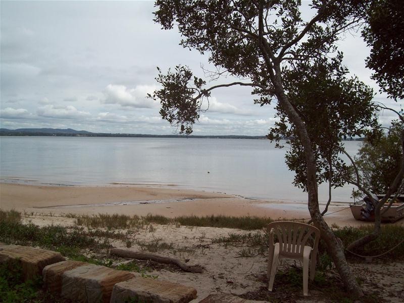 71 Coast Road, Macleay Island QLD 4184