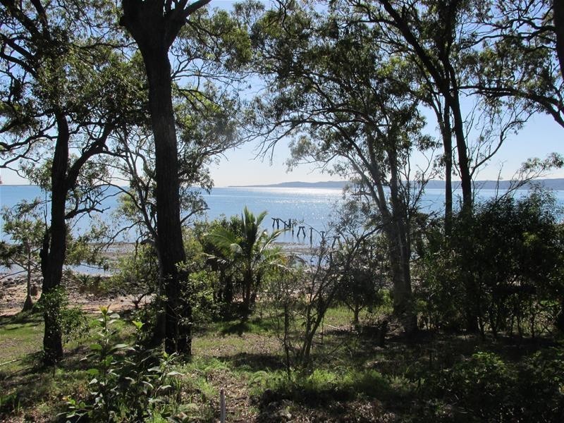 137 Beelong Street, Macleay Island QLD 4184