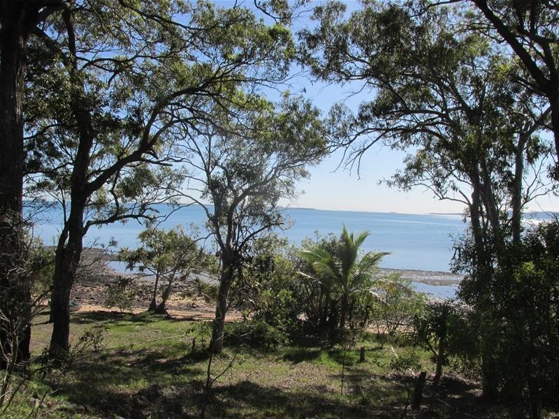 137 Beelong Street, Macleay Island QLD 4184