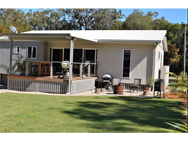 10 Natone Terrace, Macleay Island QLD 4184