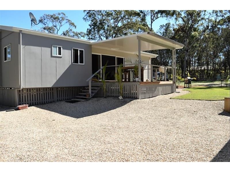 10 Natone Terrace, Macleay Island QLD 4184