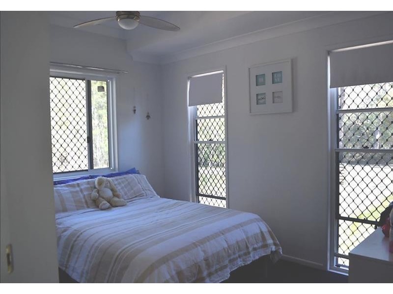 10 Natone Terrace, Macleay Island QLD 4184