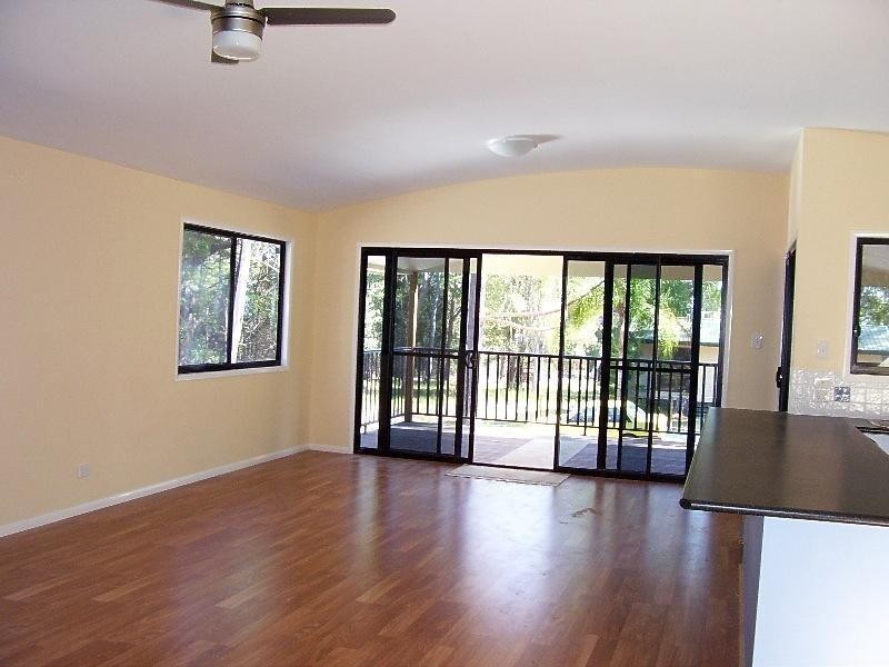 14 Brolga Street, Macleay Island QLD 4184