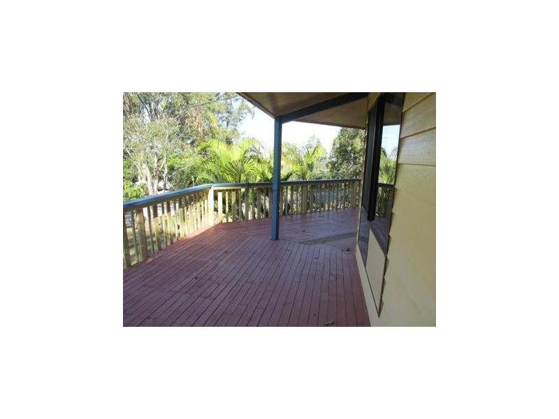 11 Mawarra Street, Macleay Island QLD 4184