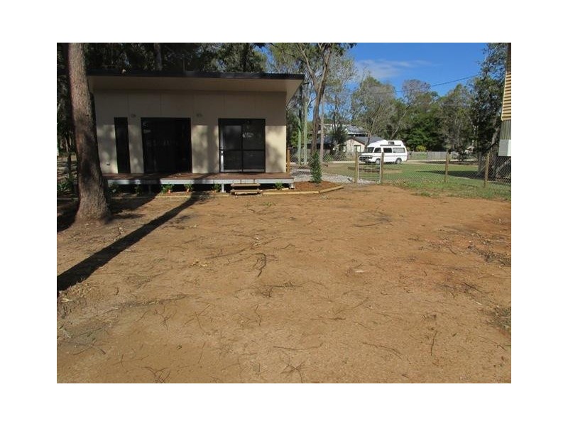 19 Pecan Street, Macleay Island QLD 4184