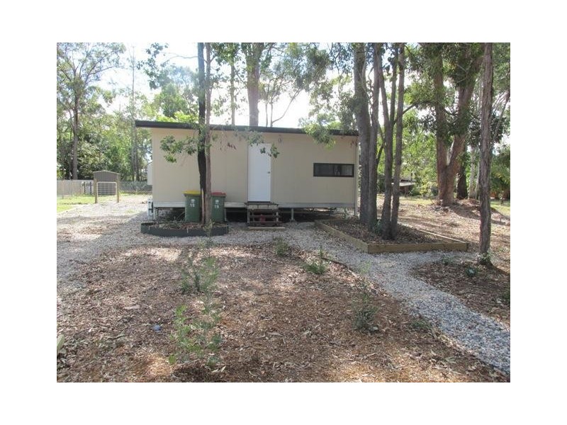 19 Pecan Street, Macleay Island QLD 4184