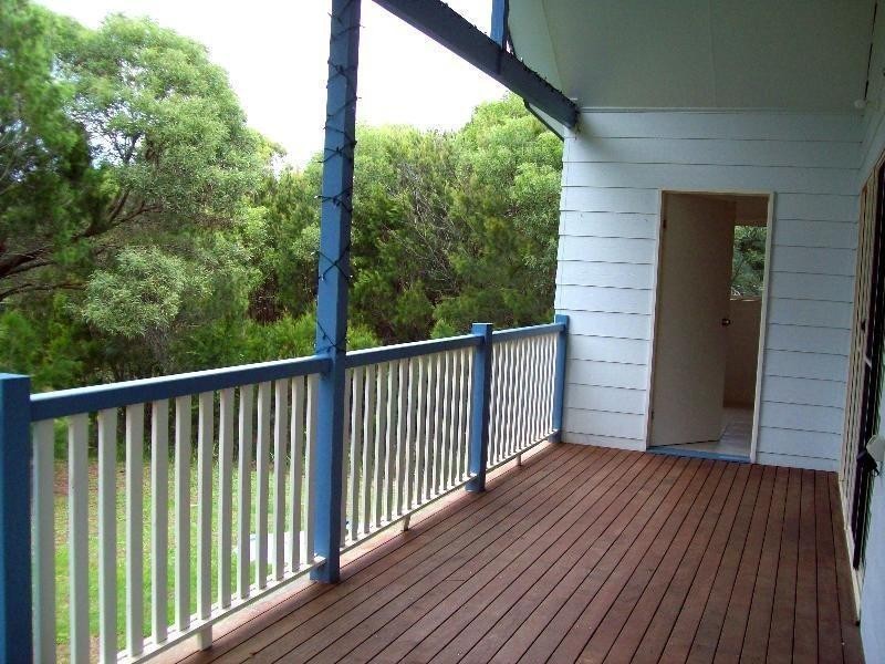 10 George Street, Macleay Island QLD 4184