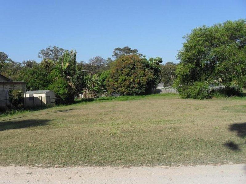 4 Lemontree Drive, Macleay Island QLD 4184