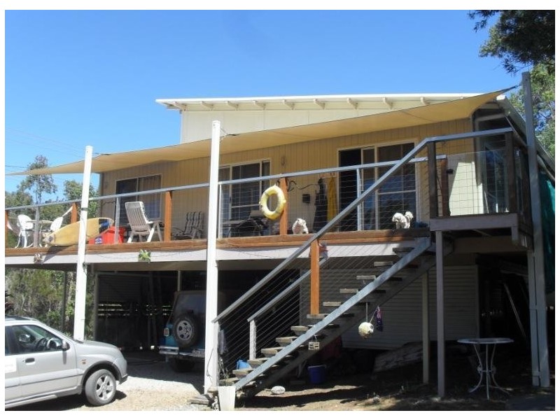 33 Scarborough Terrace, Macleay Island QLD 4184